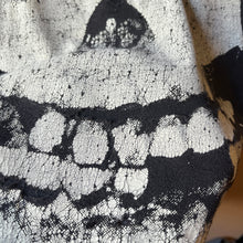 Load image into Gallery viewer, MISFITS「GLOW SKULL」XL