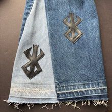 Load image into Gallery viewer, CLOAKED BEHELITS「ORANGE TAB LEVIS」32x34