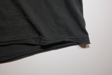 Load image into Gallery viewer, KURT COBAIN 「MEMORIAL HEART」XL