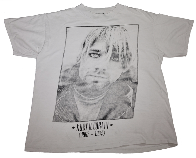 KURT COBAIN 「MEMORIAL EYELINER」XL