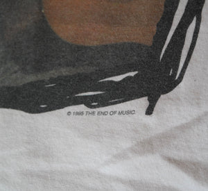 KURT COBAIN「UNPLUGGED」XL