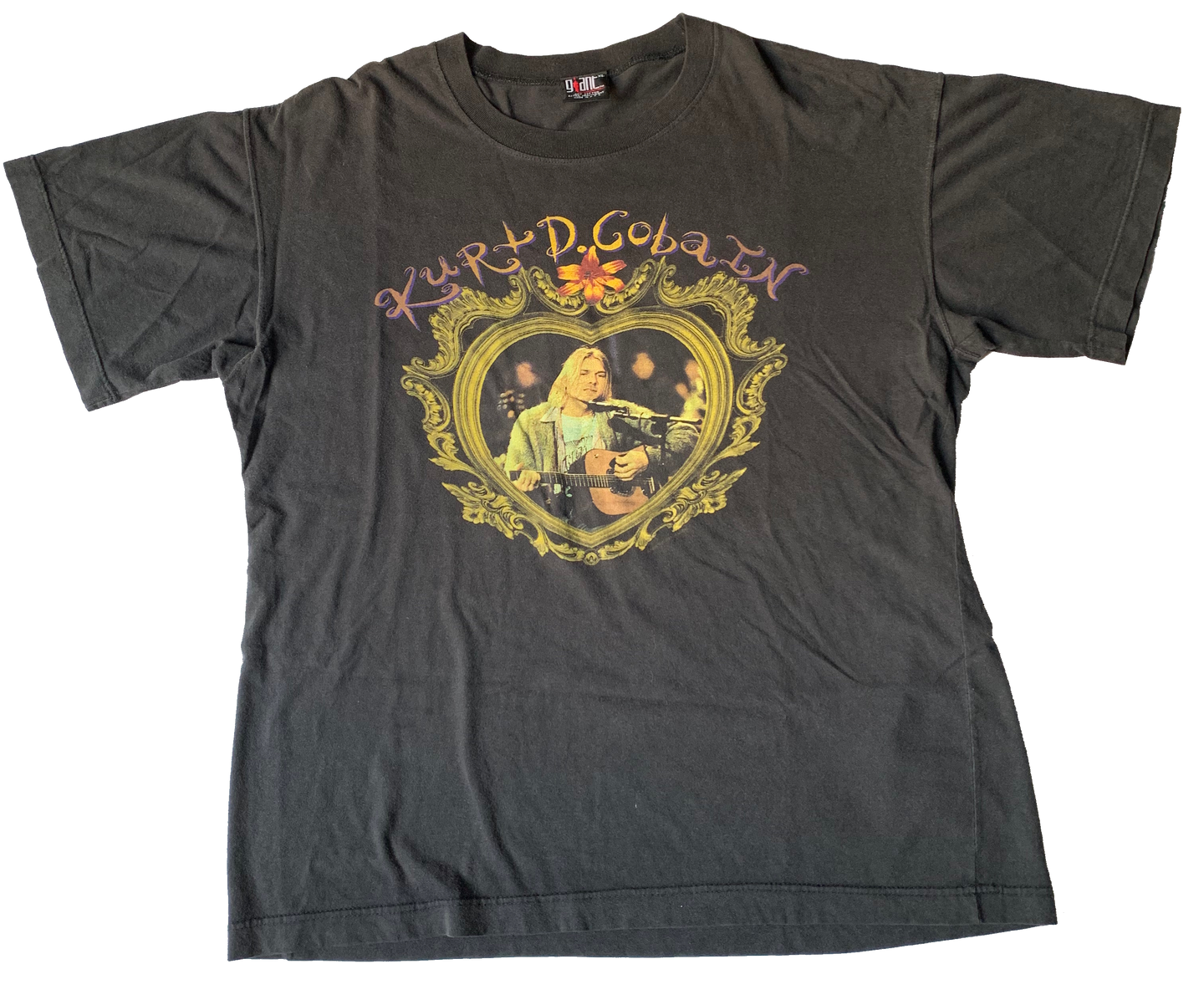 KURT COBAIN「MEMORIAL HEART FRAME」XL