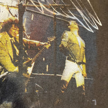 Load image into Gallery viewer, FREDDY MERCURY「QUEEN LIVE」XL